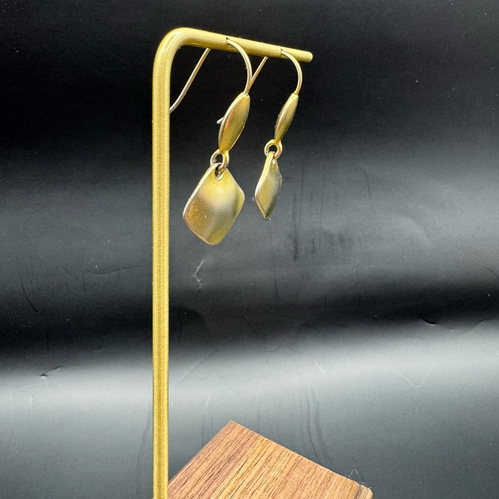 Matte gold tone drop earrings - Picture 2 of 5